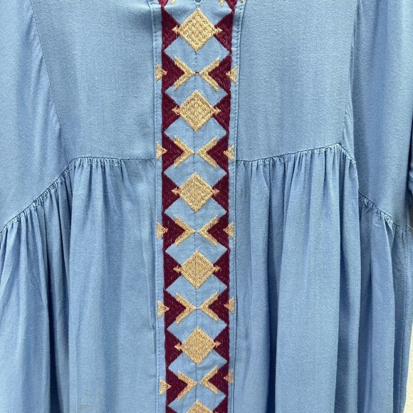 Umgee Dress Medium 3/4 Sleeve Embroidered Blue Red Flowers Boho Chic - Picture 3 of 14